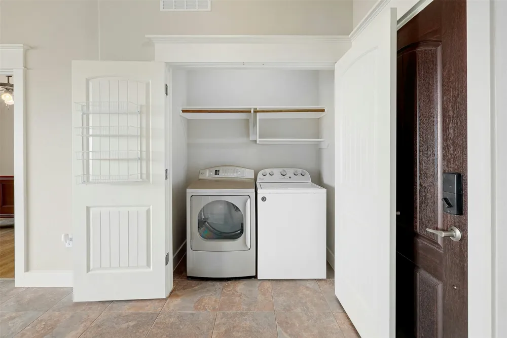 17720 Maritime Point Drive #101 Jonestown, TX 78645