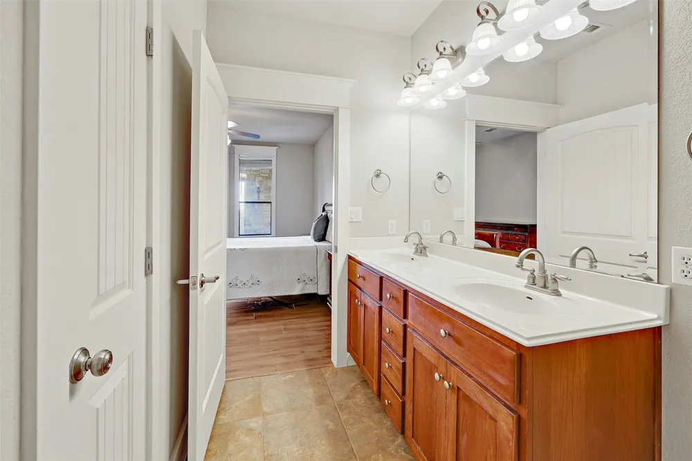 17720 Maritime Point Drive #101 Jonestown, TX 78645
