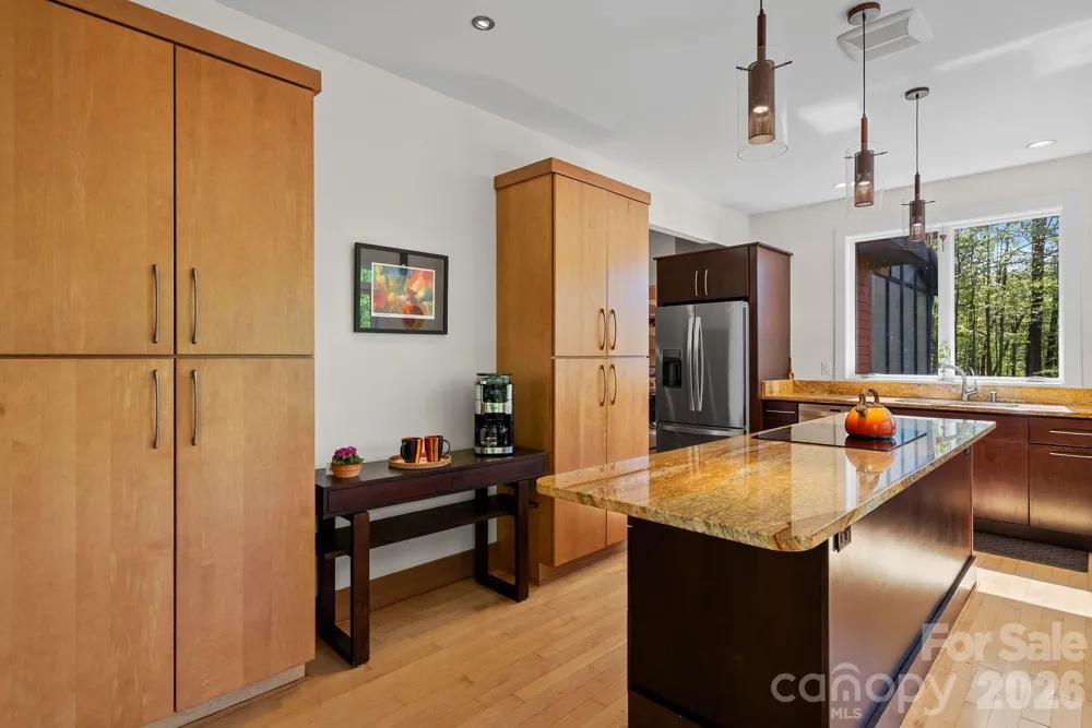 404 Amanda Drive Mars Hill, NC 28754