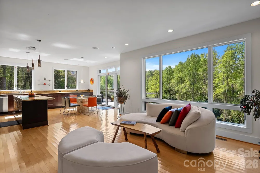 404 Amanda Drive Mars Hill, NC 28754