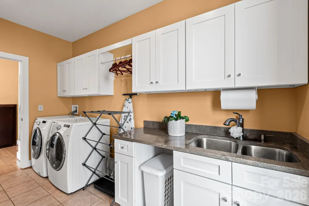 404 Amanda Drive Mars Hill, NC 28754