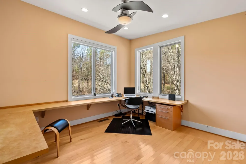 404 Amanda Drive Mars Hill, NC 28754