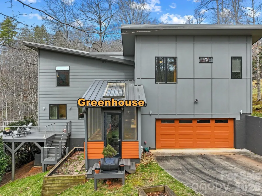 404 Amanda Drive Mars Hill, NC 28754