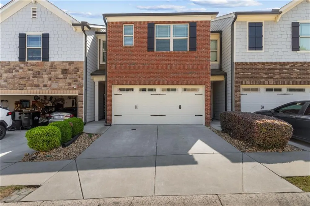 222 Bobbie Way Woodstock, GA 30189
