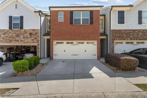 222 Bobbie Way