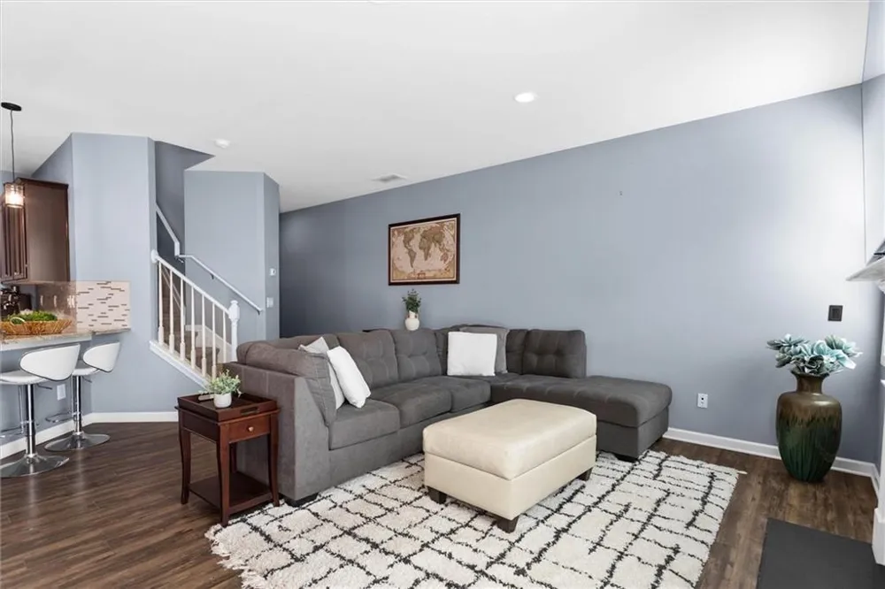 222 Bobbie Way Woodstock, GA 30189