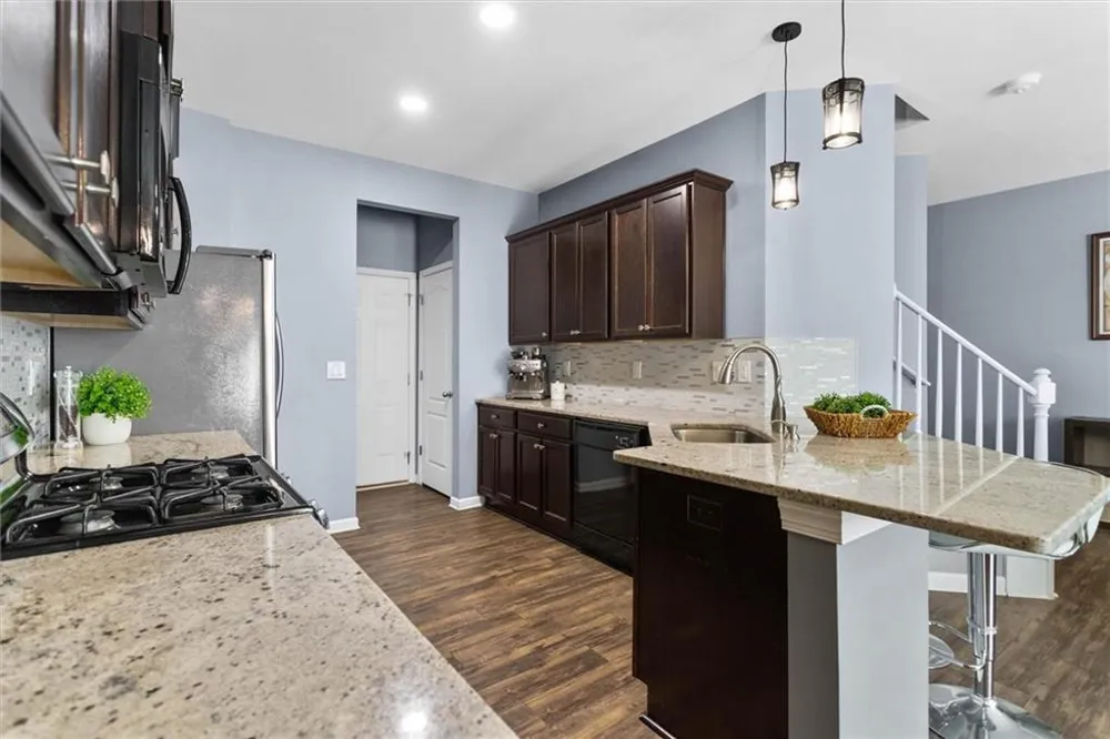 222 Bobbie Way Woodstock, GA 30189