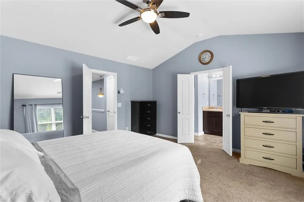222 Bobbie Way Woodstock, GA 30189