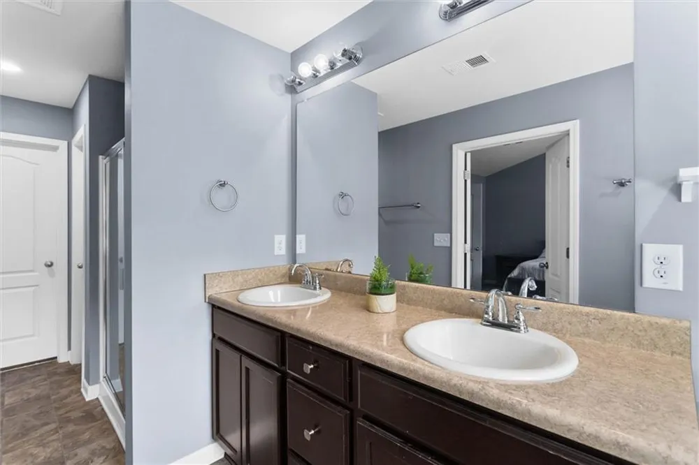 222 Bobbie Way Woodstock, GA 30189
