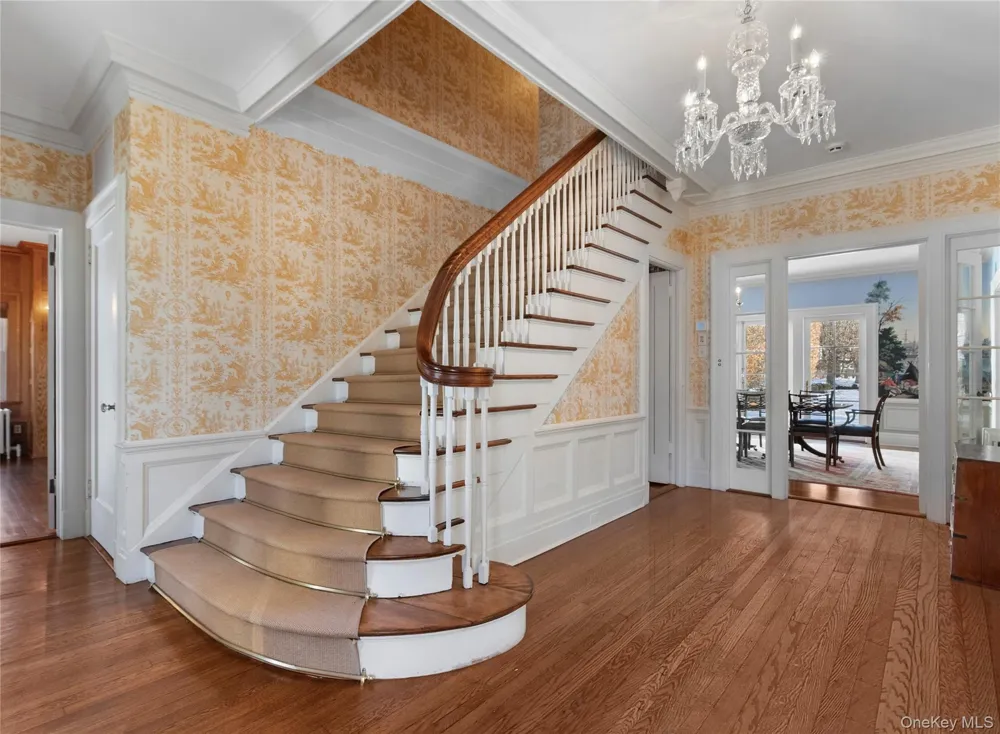 36 Revolutionary Road Briarcliff Manor, NY 10510