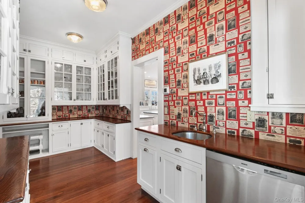 36 Revolutionary Road Briarcliff Manor, NY 10510