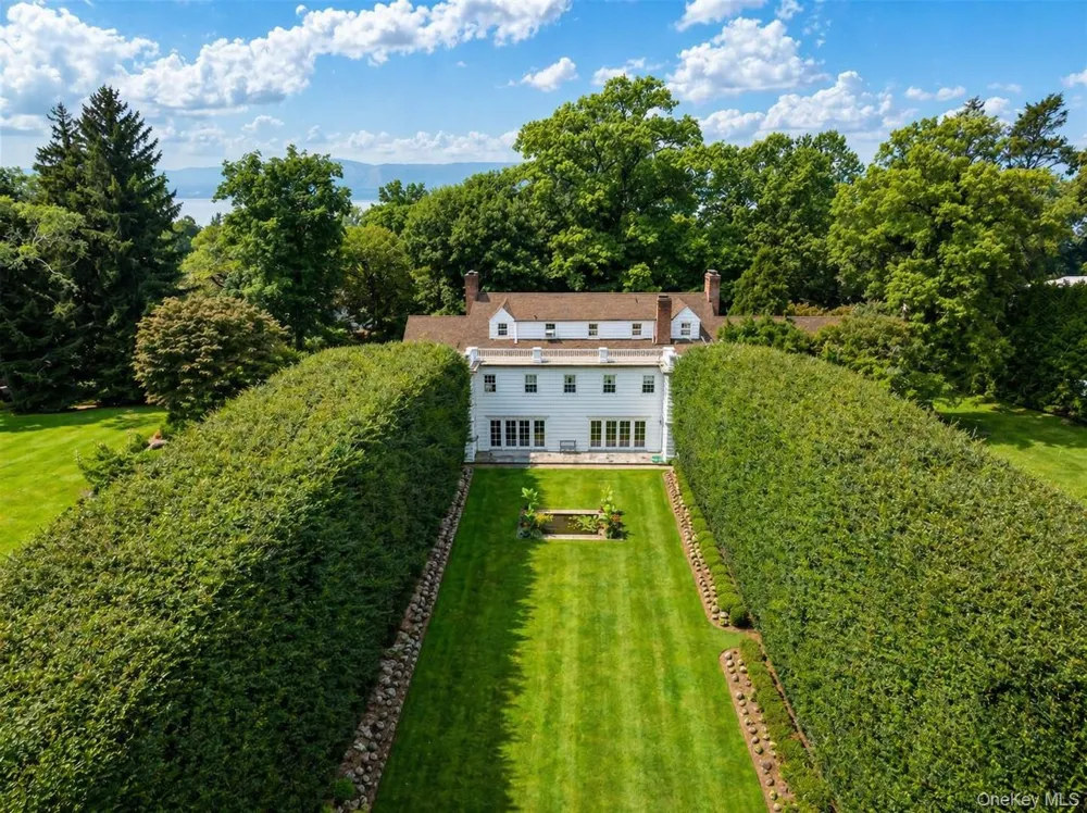 36 Revolutionary Road Briarcliff Manor, NY 10510