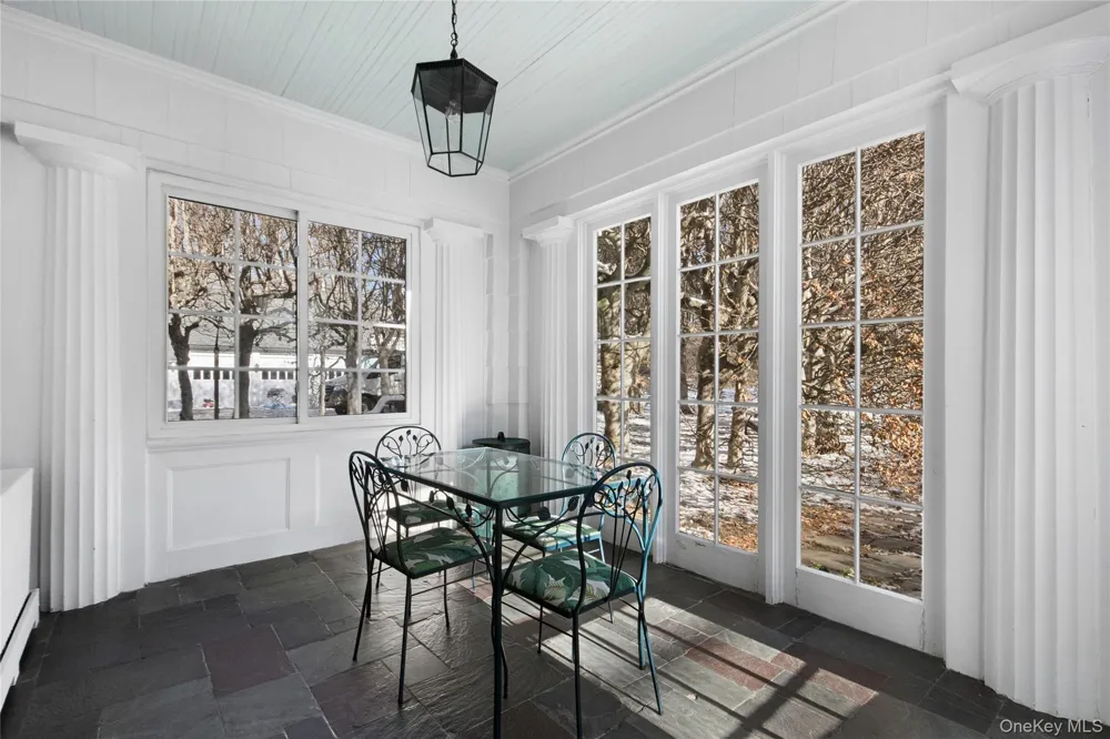 36 Revolutionary Road Briarcliff Manor, NY 10510