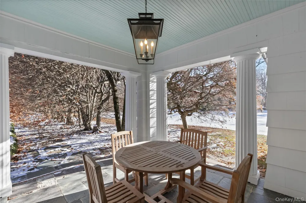 36 Revolutionary Road Briarcliff Manor, NY 10510