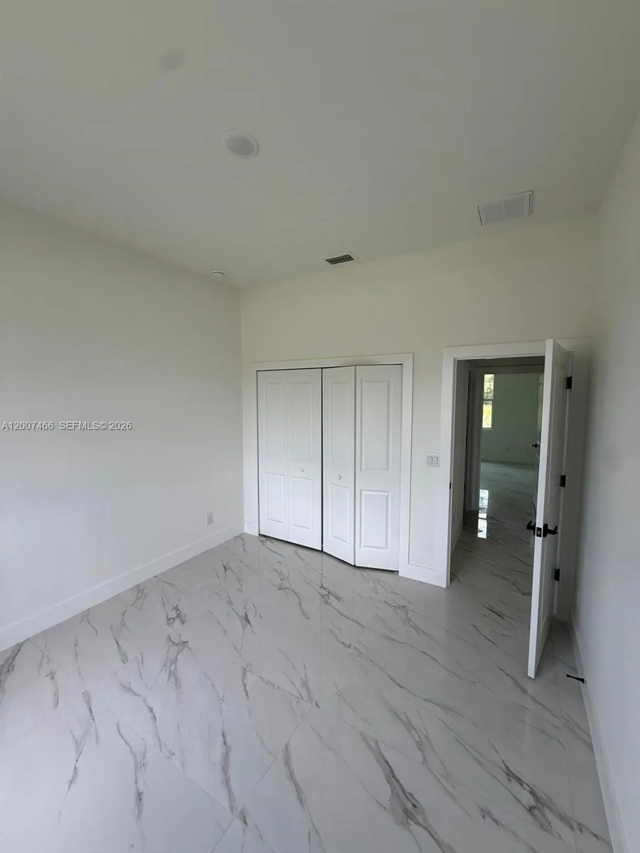 1089 EISENHOWER BLVD #1089 Lehigh Acres, FL 33974