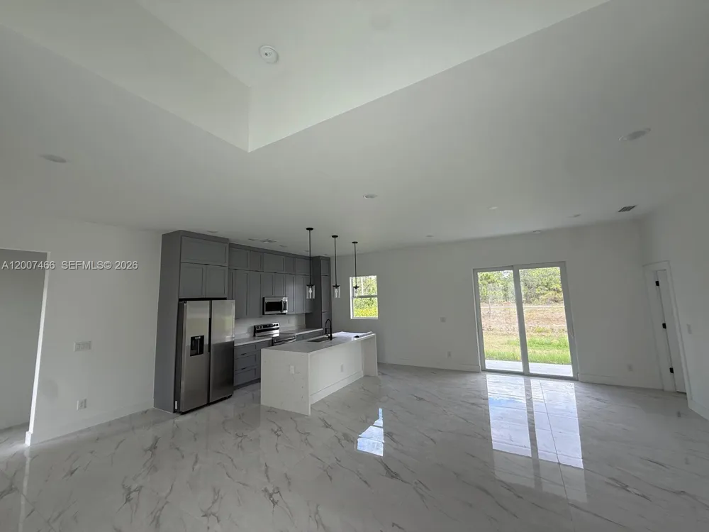 1089 EISENHOWER BLVD #1089 Lehigh Acres, FL 33974