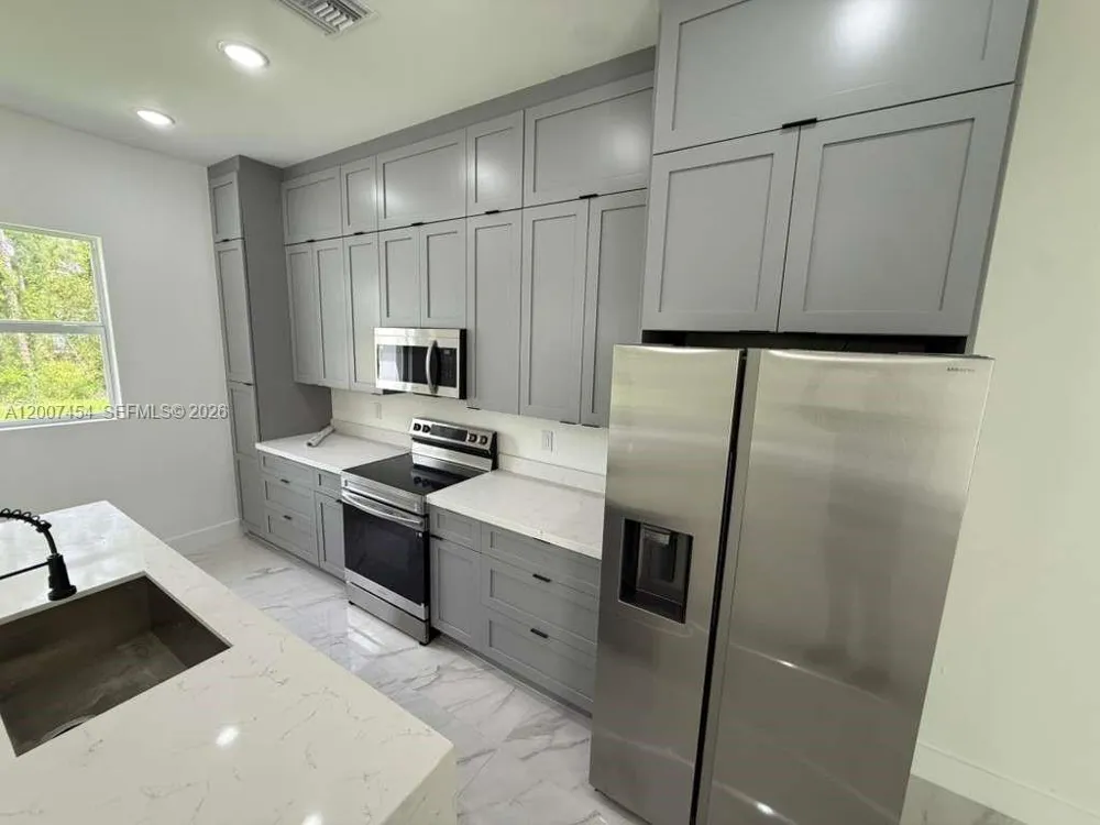 723 EPPS BROWN ST E #723 Lehigh Acres, FL 33974