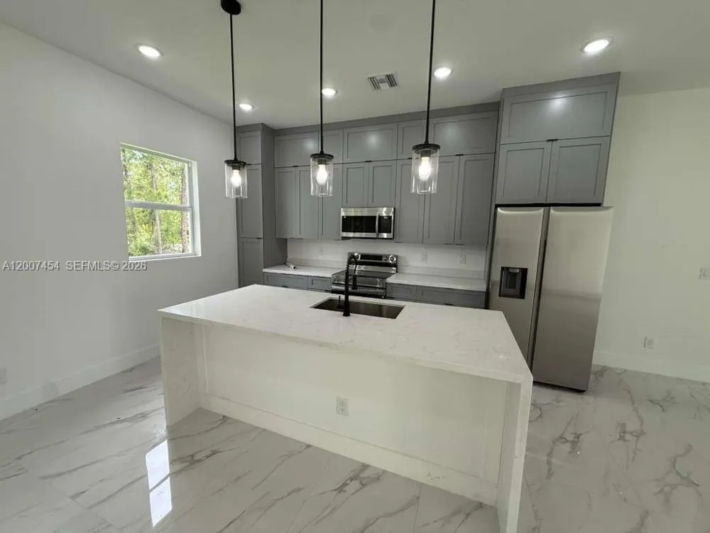 723 EPPS BROWN ST E #723 Lehigh Acres, FL 33974