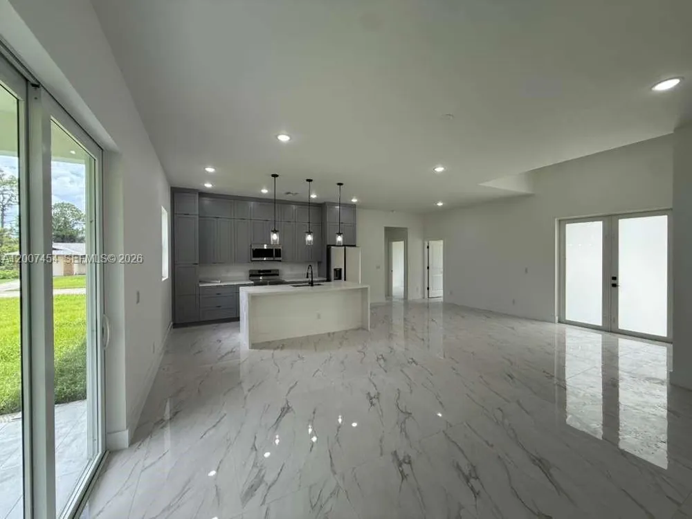 723 EPPS BROWN ST E #723 Lehigh Acres, FL 33974