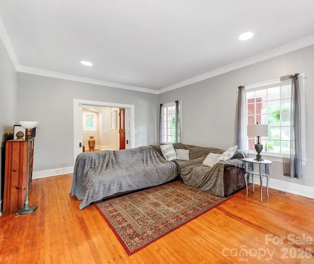 128 W End Street Chester, SC 29706