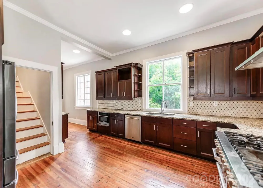 128 W End Street Chester, SC 29706