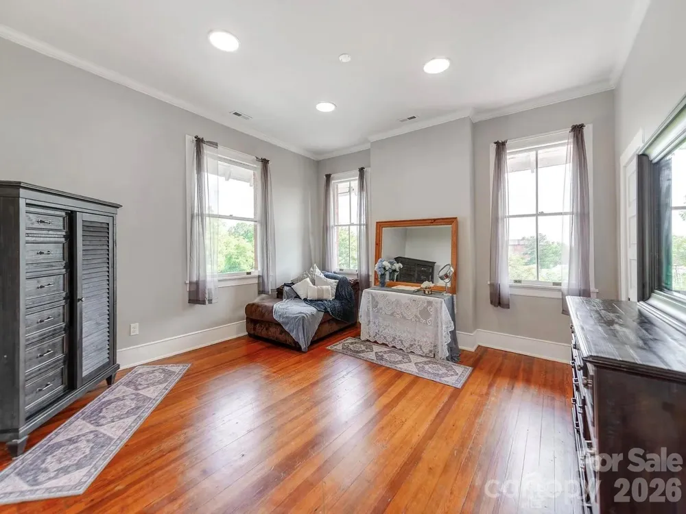 128 W End Street Chester, SC 29706
