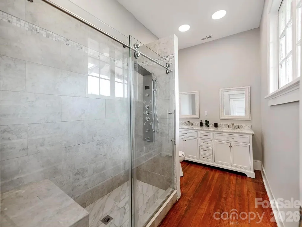 128 W End Street Chester, SC 29706