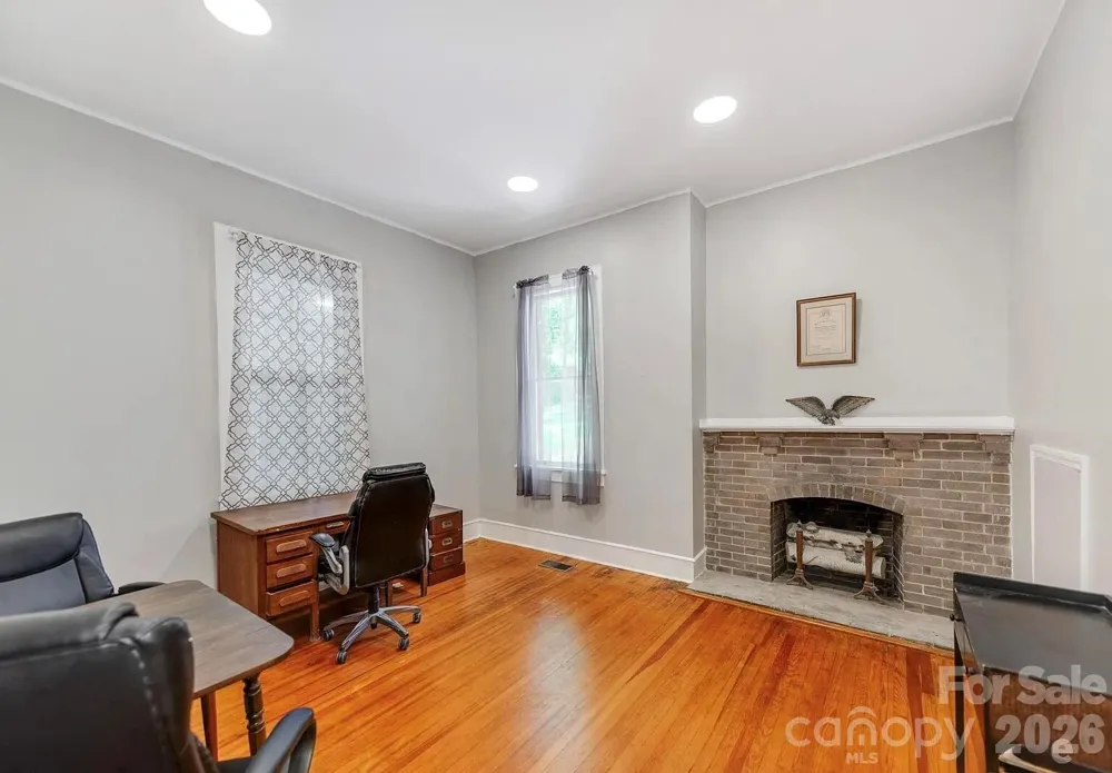 128 W End Street Chester, SC 29706