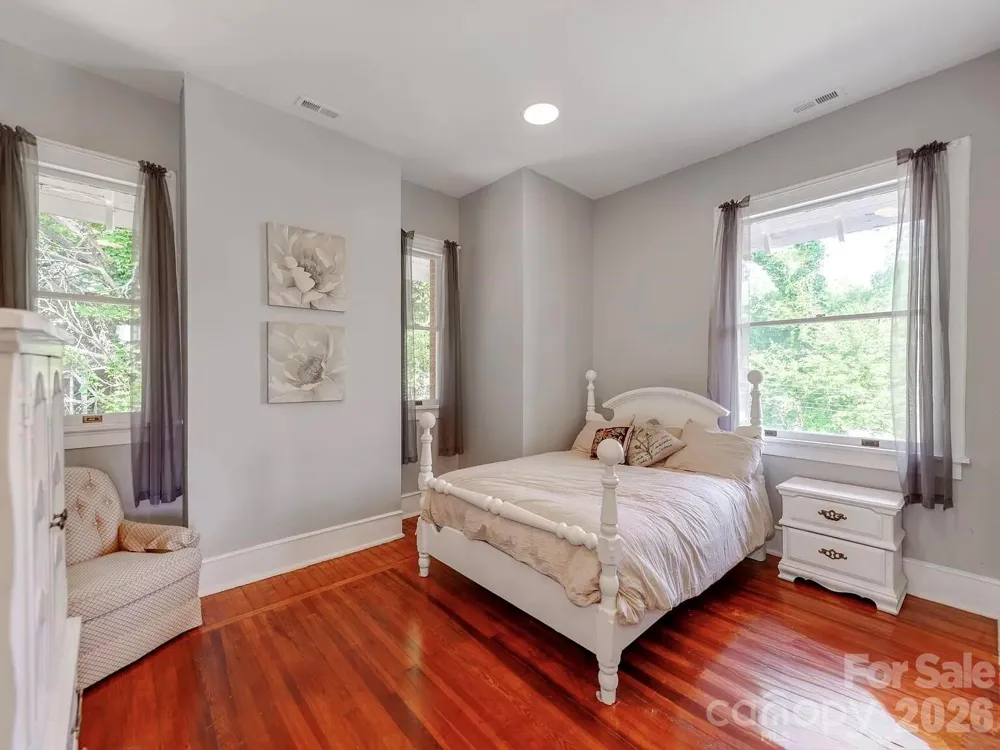 128 W End Street Chester, SC 29706
