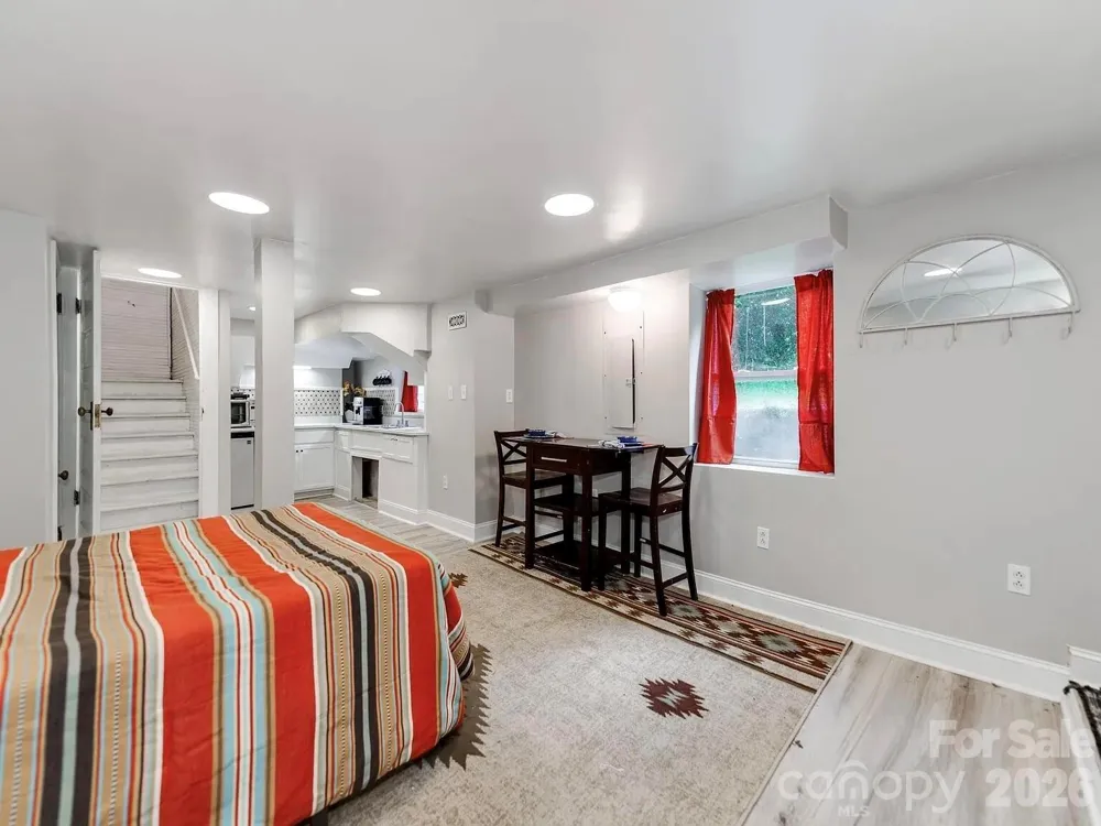 128 W End Street Chester, SC 29706