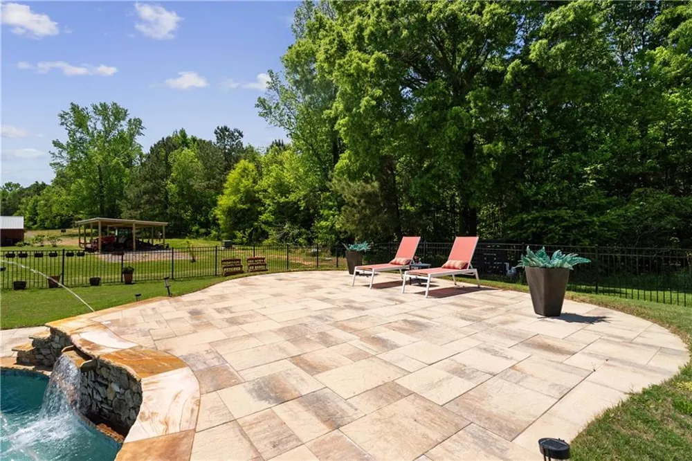 876 Cline Road Resaca, GA 30735