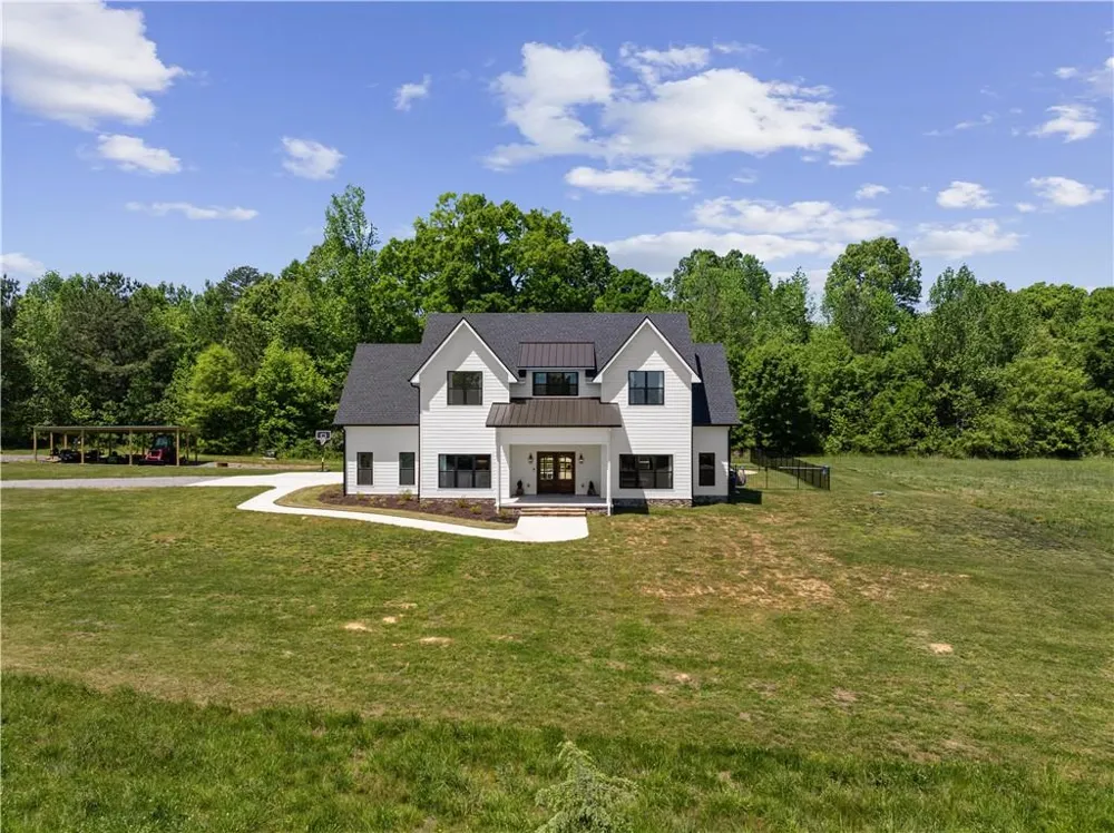 876 Cline Road Resaca, GA 30735