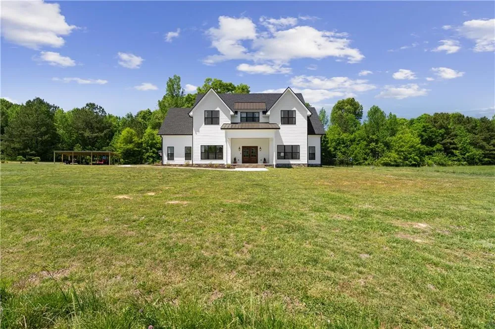 876 Cline Road Resaca, GA 30735