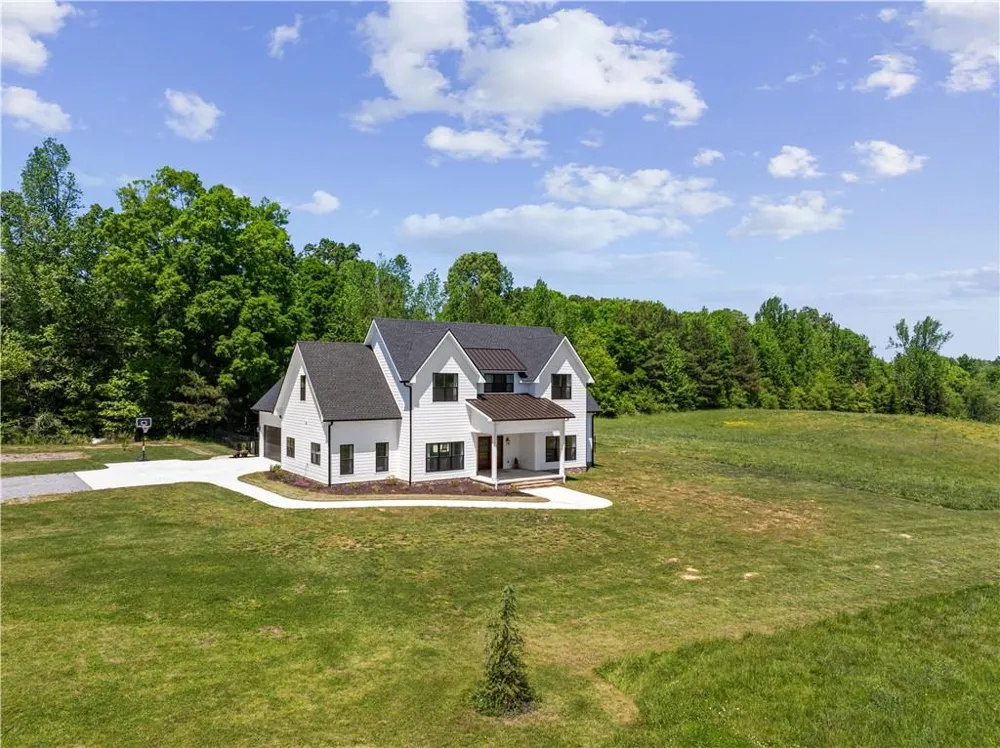 876 Cline Road Resaca, GA 30735