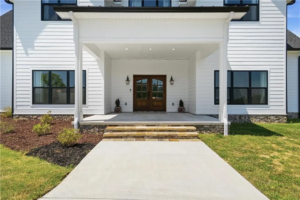 876 Cline Road Resaca, GA 30735