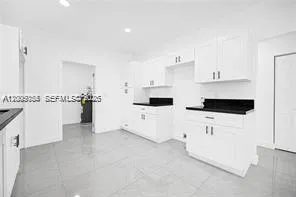 1301 Sharar Ave Opa-Locka, FL 33054