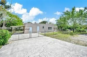 1301 Sharar Ave Opa-Locka, FL 33054