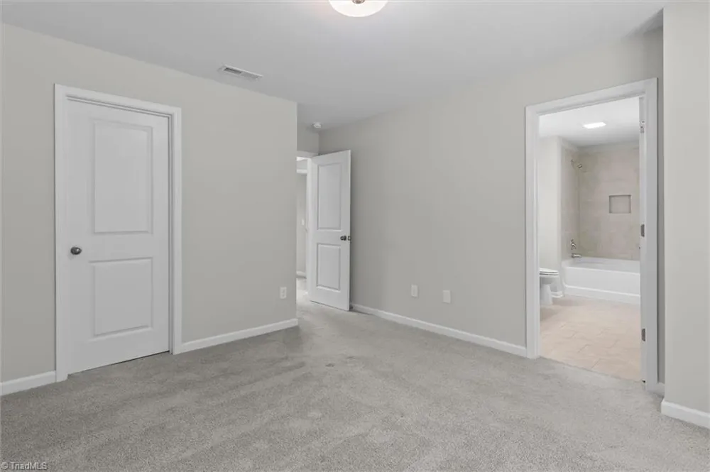 4462 Wesmar Drive Pfafftown, NC 27040