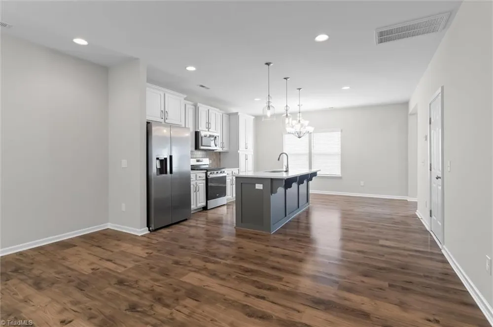 4462 Wesmar Drive Pfafftown, NC 27040