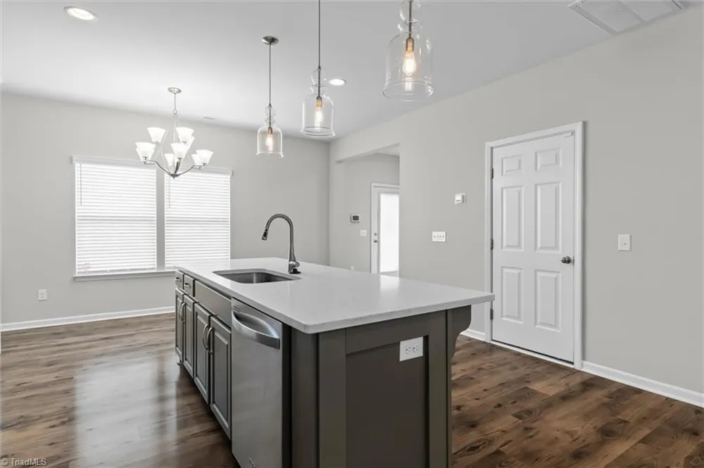 4462 Wesmar Drive Pfafftown, NC 27040