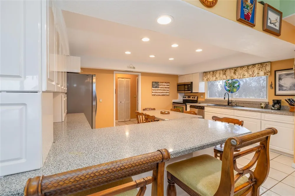 1413 ATLANTIC AVENUE New Smyrna Beach, FL 32169