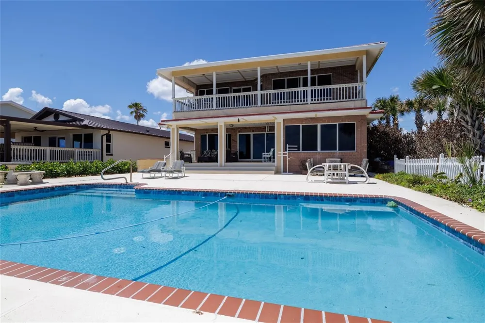 1413 ATLANTIC AVENUE New Smyrna Beach, FL 32169