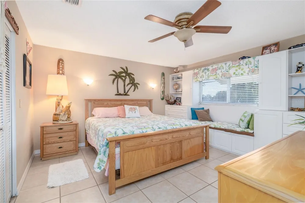 1413 ATLANTIC AVENUE New Smyrna Beach, FL 32169