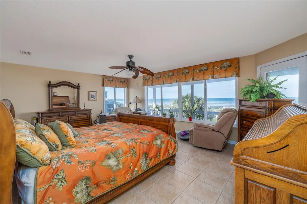 1413 ATLANTIC AVENUE New Smyrna Beach, FL 32169