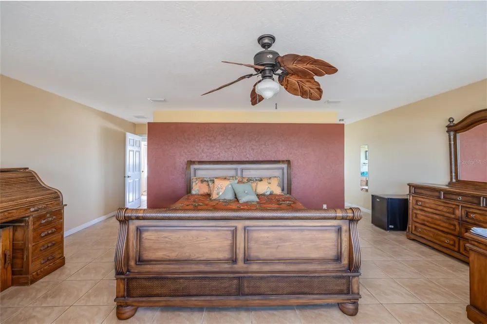 1413 ATLANTIC AVENUE New Smyrna Beach, FL 32169