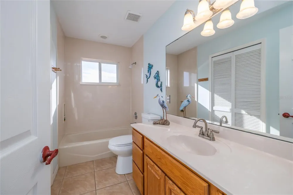 1413 ATLANTIC AVENUE New Smyrna Beach, FL 32169