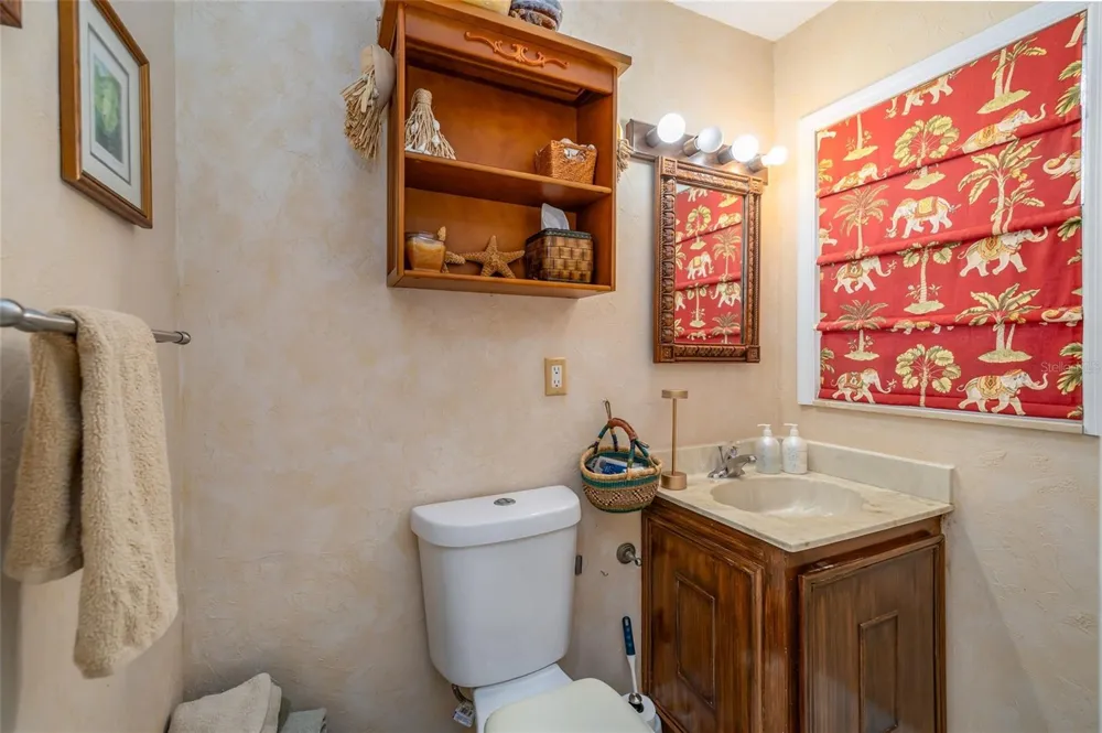 1413 ATLANTIC AVENUE New Smyrna Beach, FL 32169