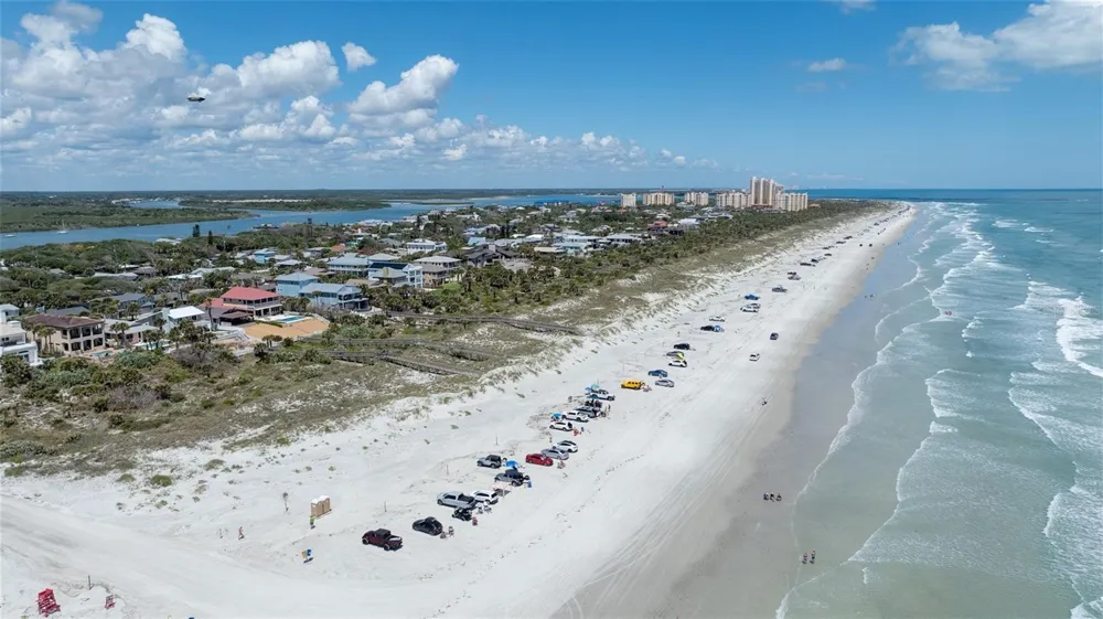 1413 ATLANTIC AVENUE New Smyrna Beach, FL 32169