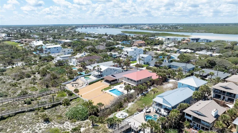 1413 ATLANTIC AVENUE New Smyrna Beach, FL 32169