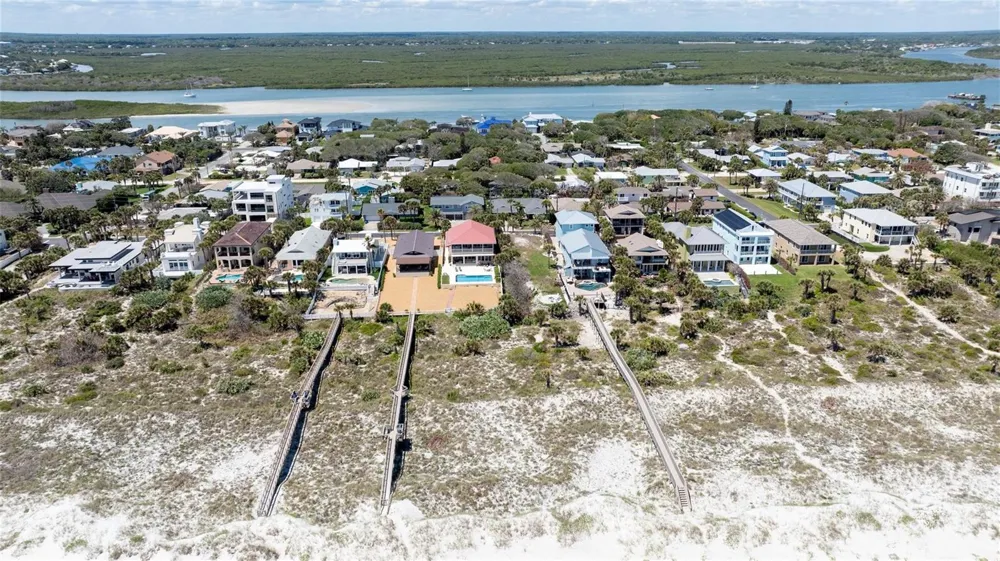 1413 ATLANTIC AVENUE New Smyrna Beach, FL 32169